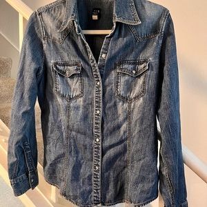 GAP denim snap button shirt